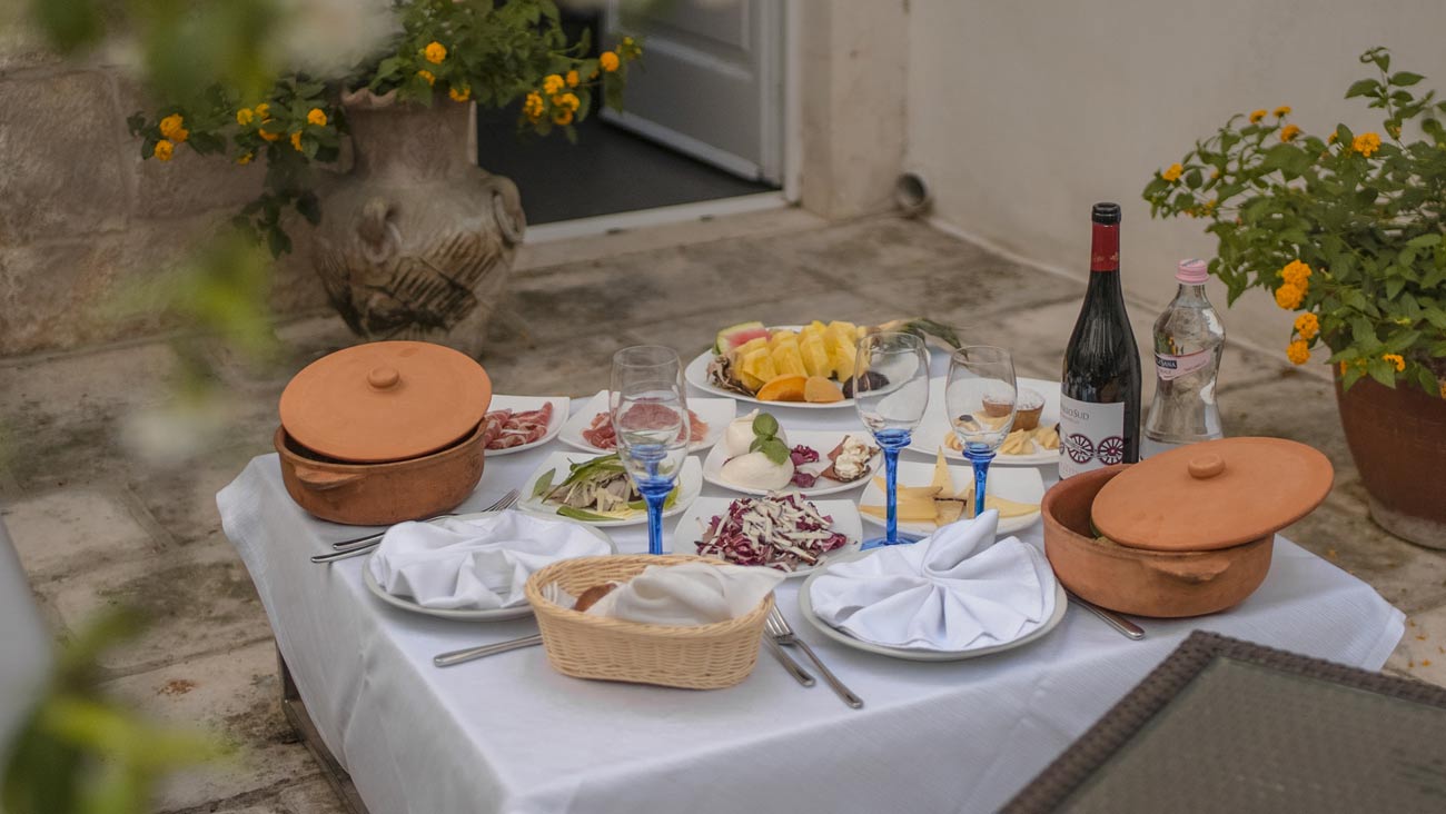 Cena romantica servita in Suite