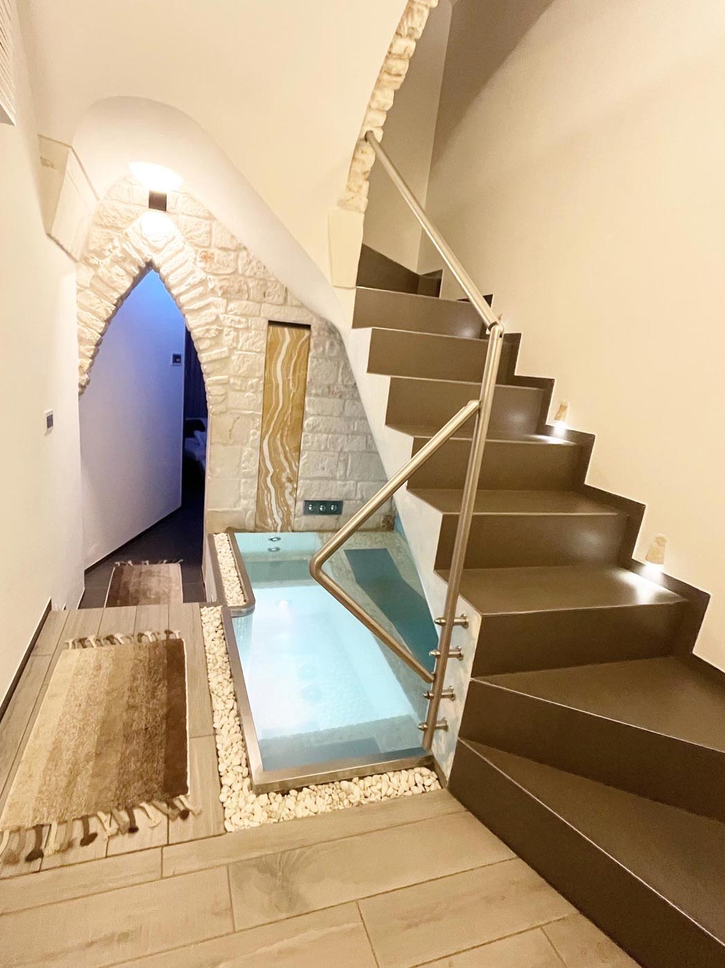 suite con piscina interna e spa