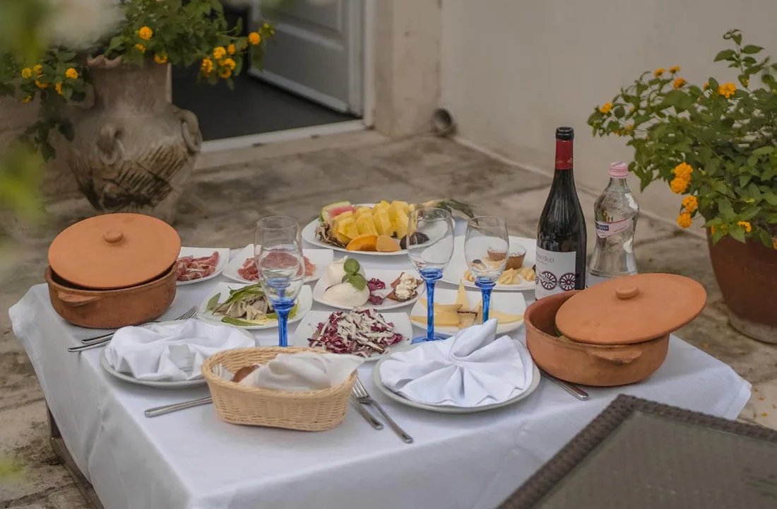 Cena romantica servita nella Suite San Martino